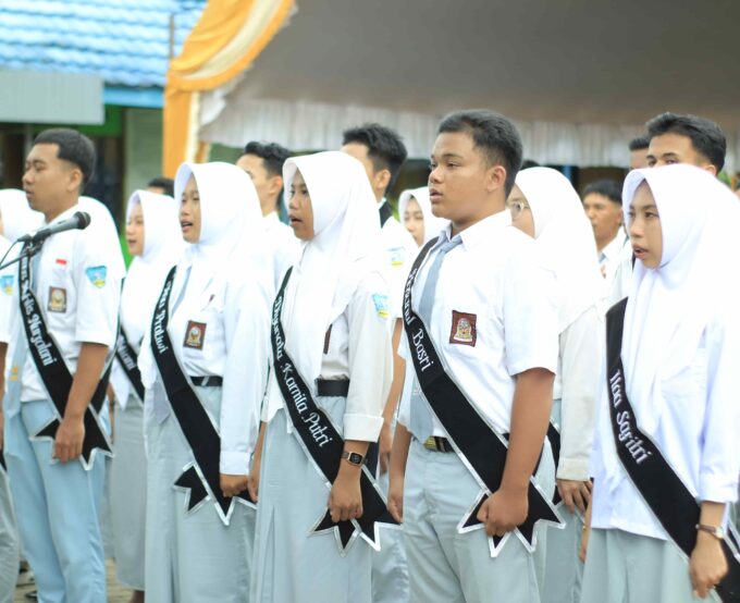 Perpisahan dan Pengukuhan kelas XII SMKN 3 MARABAHAN